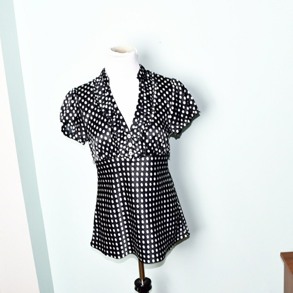 Tops - Beautiful Black and White Silky Blouse